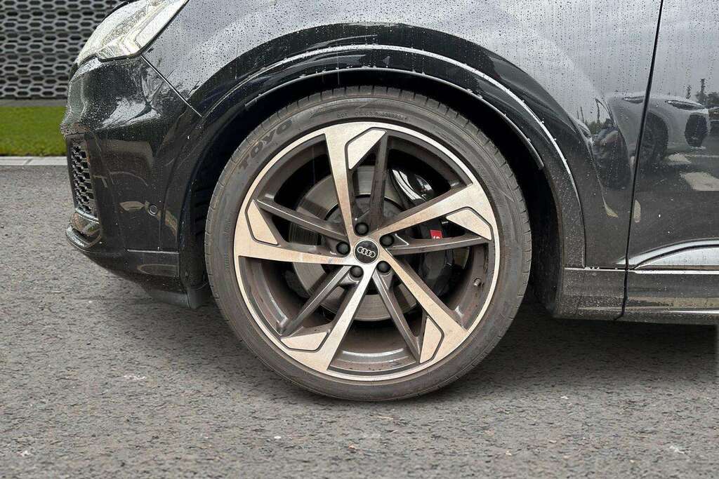 Audi Q7 Suv Black #9