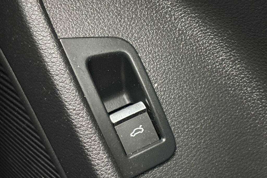Audi Q7 Suv Black #31