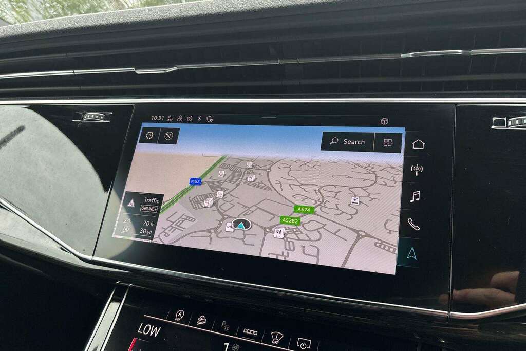 Audi Q7 Suv Black #36
