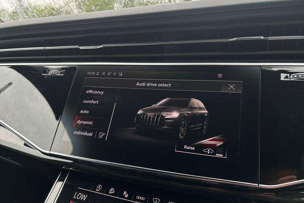 Audi Q7 Suv Black #29