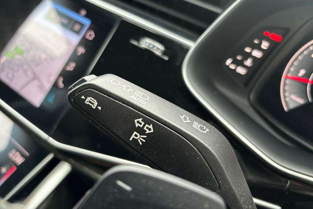 Audi Q7 Suv Black #35