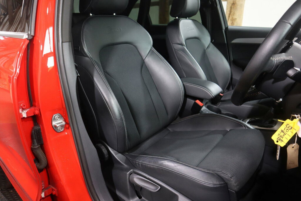 Audi Q3 2.0T Fsi Quattro Black Edition S Tronic White #13