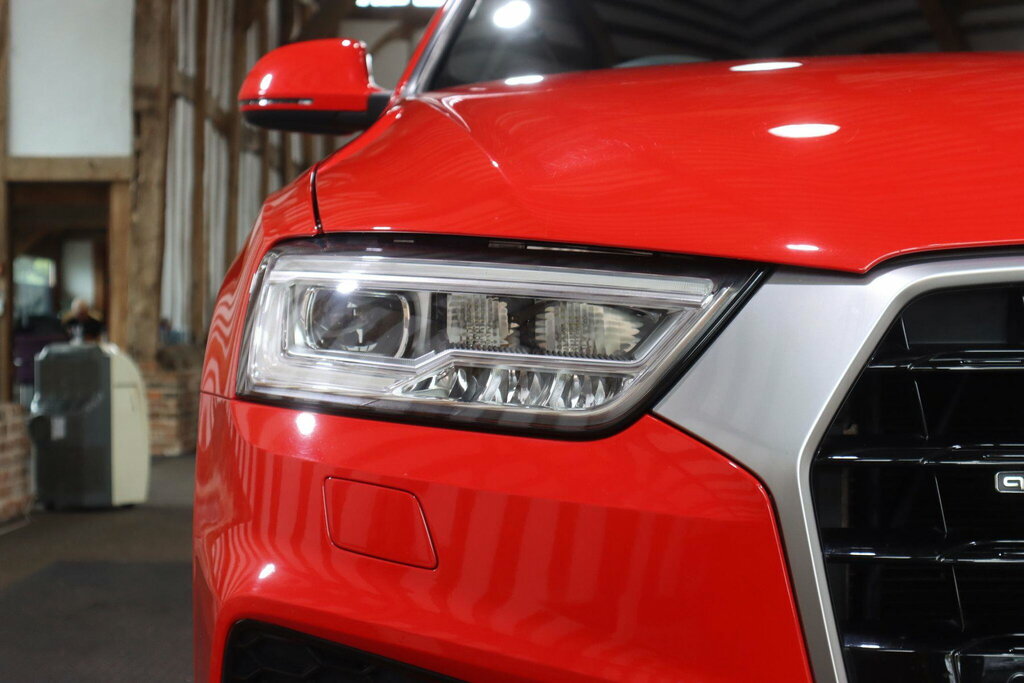 Audi Q3 2.0T Fsi Quattro Black Edition S Tronic White #57