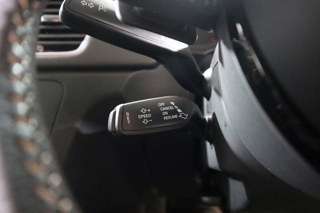 Audi Q3 2.0T Fsi Quattro Black Edition S Tronic White #26