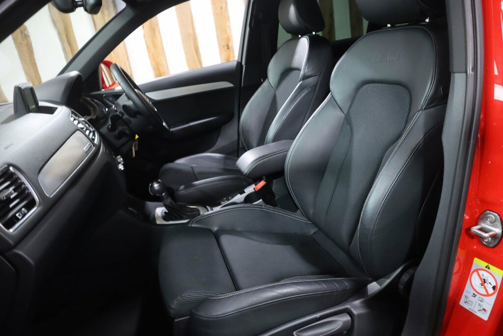 Audi Q3 2.0T Fsi Quattro Black Edition S Tronic White #34