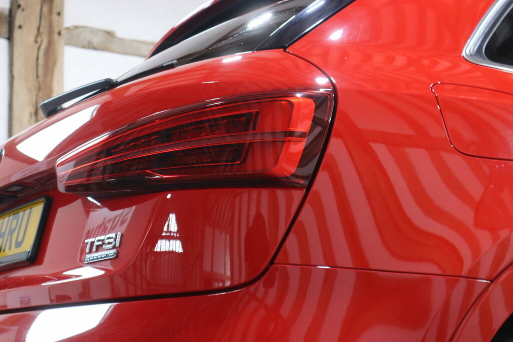 Audi Q3 2.0T Fsi Quattro Black Edition S Tronic White #61