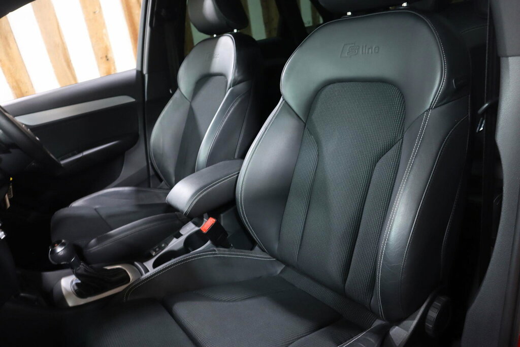 Audi Q3 2.0T Fsi Quattro Black Edition S Tronic White #35