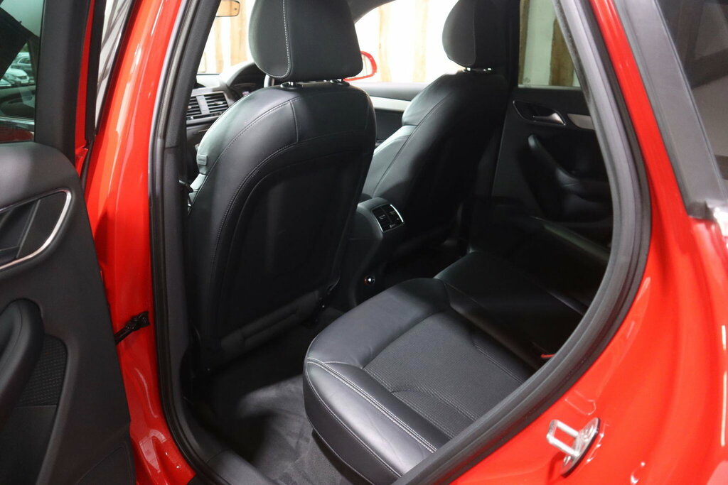 Audi Q3 2.0T Fsi Quattro Black Edition S Tronic White #38