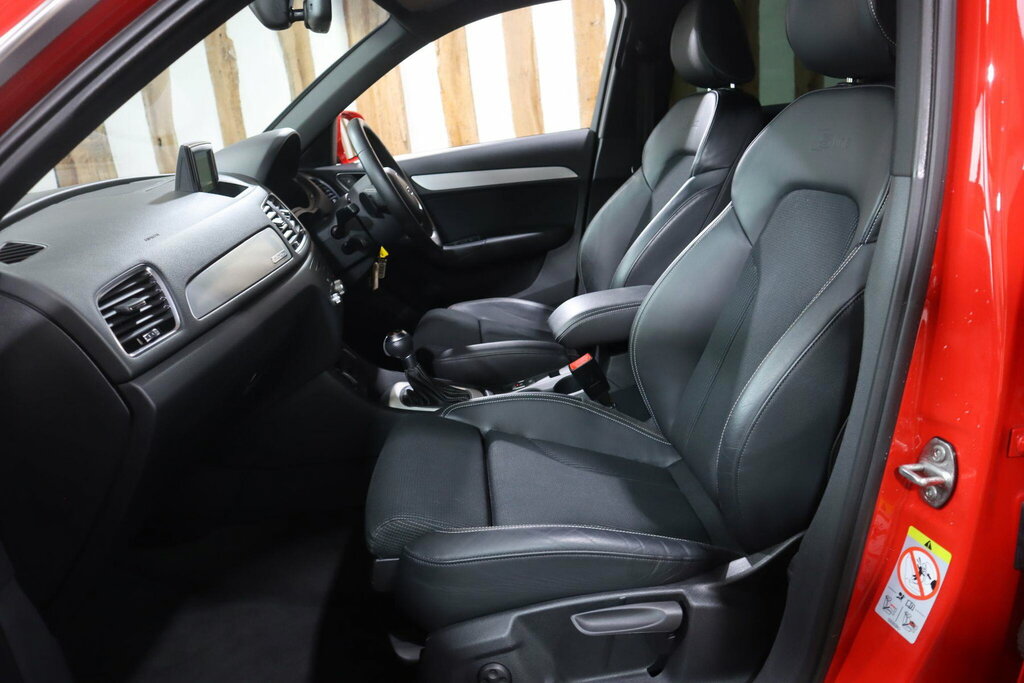 Audi Q3 2.0T Fsi Quattro Black Edition S Tronic White #33