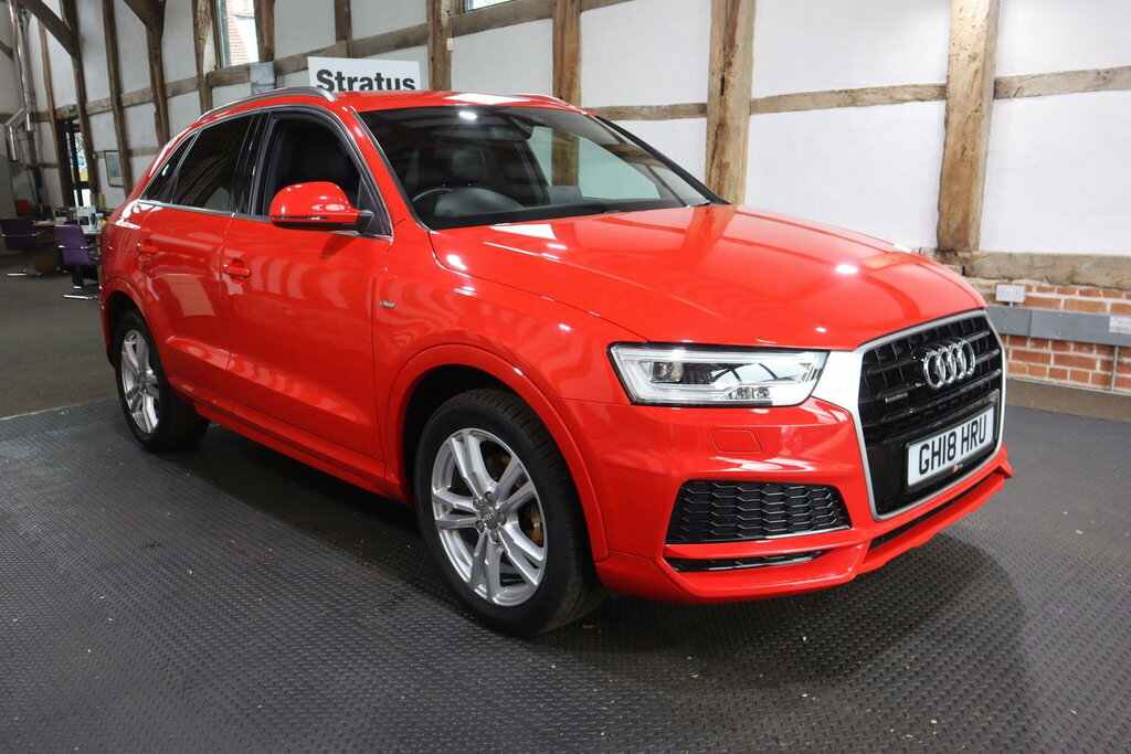 Audi Q3 2.0T Fsi Quattro Black Edition S Tronic White #7
