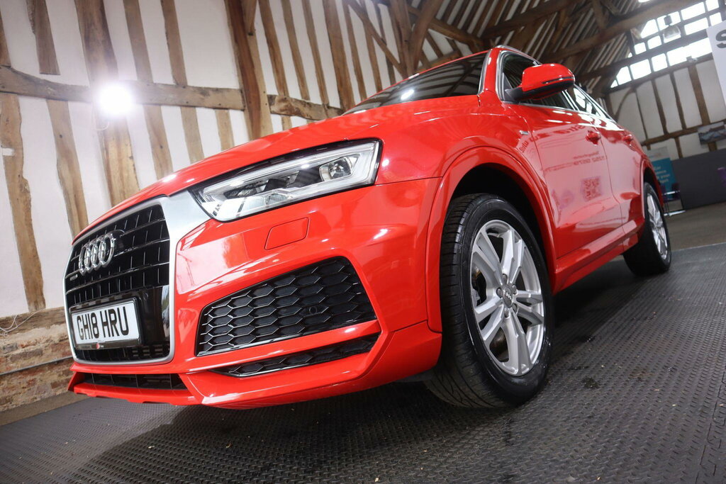 Audi Q3 2.0T Fsi Quattro Black Edition S Tronic White #69