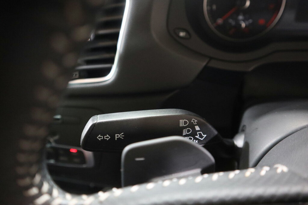 Audi Q3 2.0T Fsi Quattro Black Edition S Tronic White #27