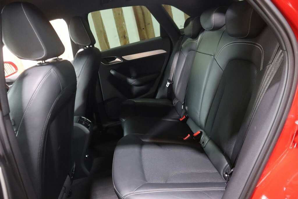 Audi Q3 2.0T Fsi Quattro Black Edition S Tronic White #41