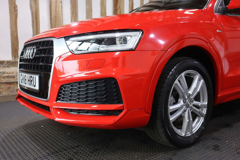 Audi Q3 2.0T Fsi Quattro Black Edition S Tronic White #70