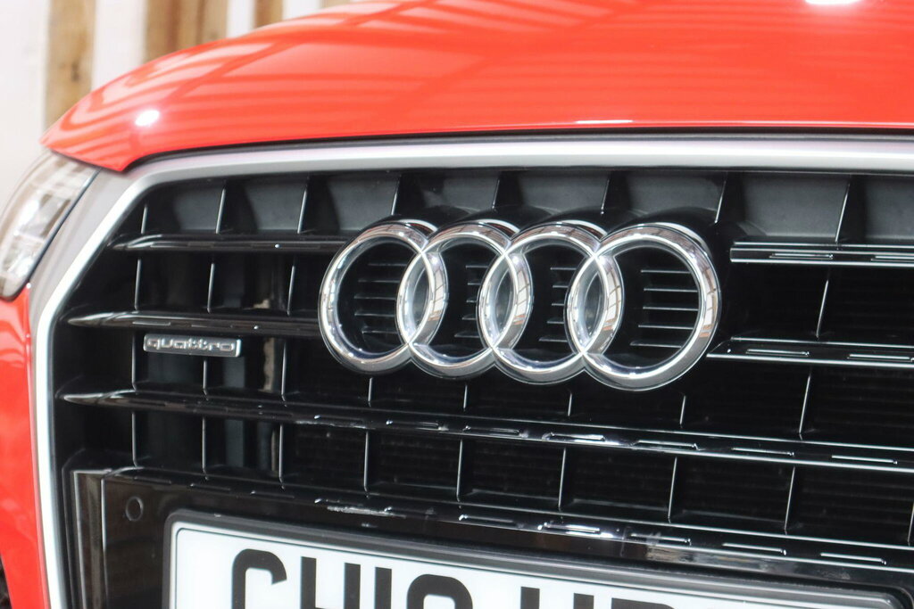 Audi Q3 2.0T Fsi Quattro Black Edition S Tronic White #74