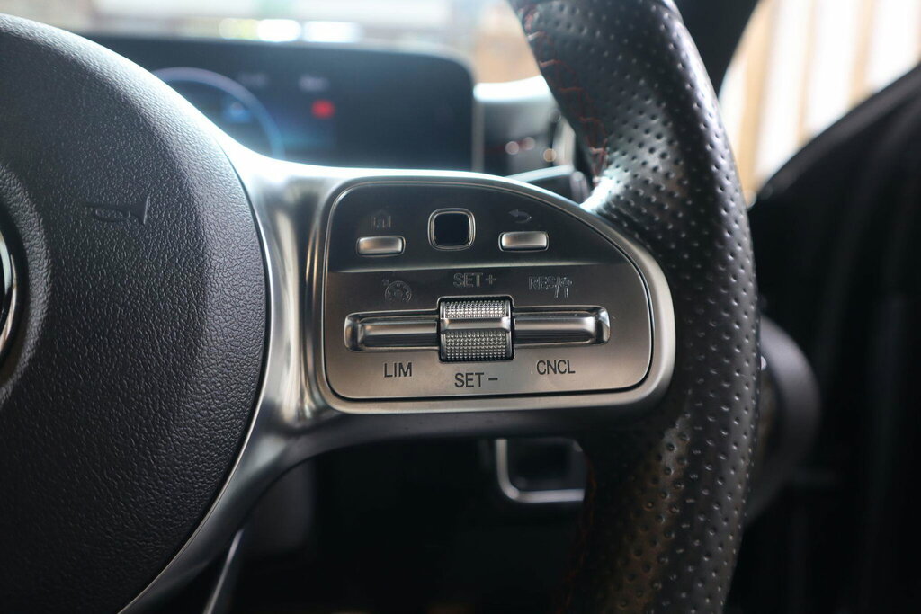 Mercedes-Benz A Class Hatchback White #25