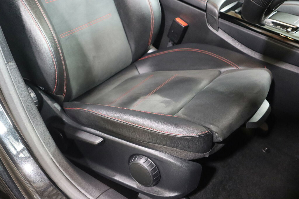 Mercedes-Benz A Class Hatchback White #14