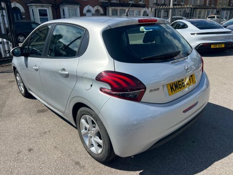 Peugeot 208 1.2 Puretech Active KM66LYT Silver #3