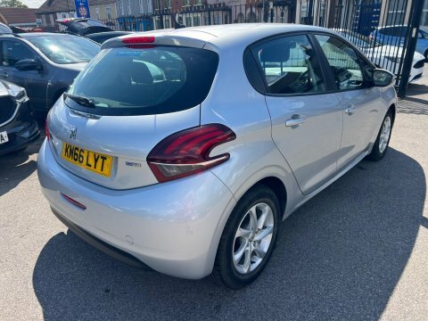 Peugeot 208 1.2 Puretech Active KM66LYT Silver #5