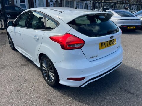 Ford Focus 1.5T Ecoboost St-line PK17USS White #3