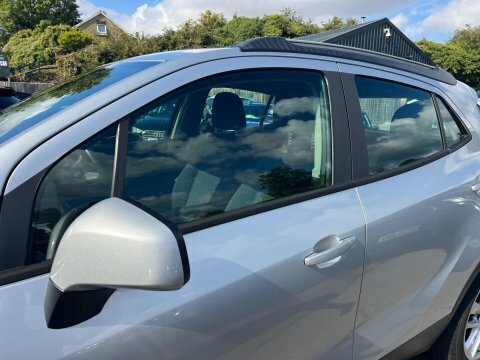 Vauxhall Mokka X Hatchback White #13