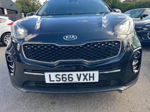 Kia Sportage  Black #8
