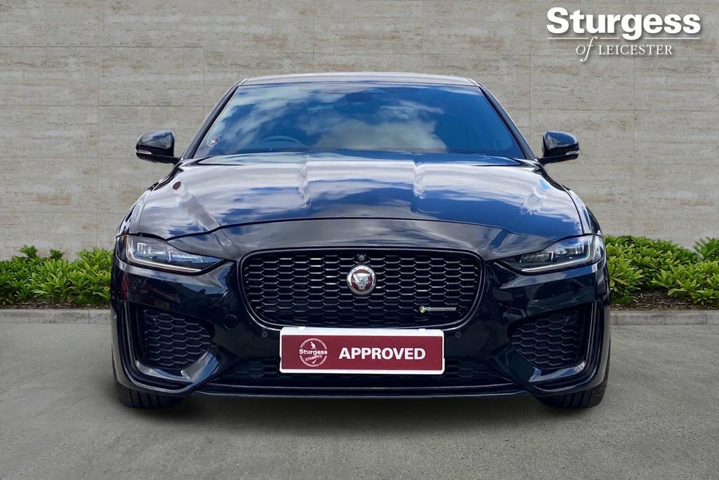Jaguar XE 2L R-dynamic Black OU71YFK Black #2