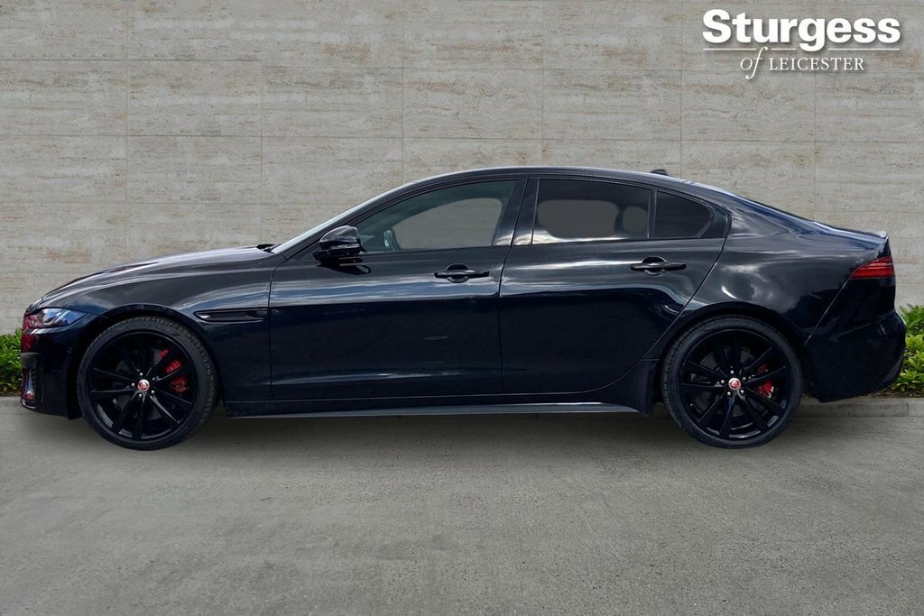 Jaguar XE 2L R-dynamic Black OU71YFK Black #4