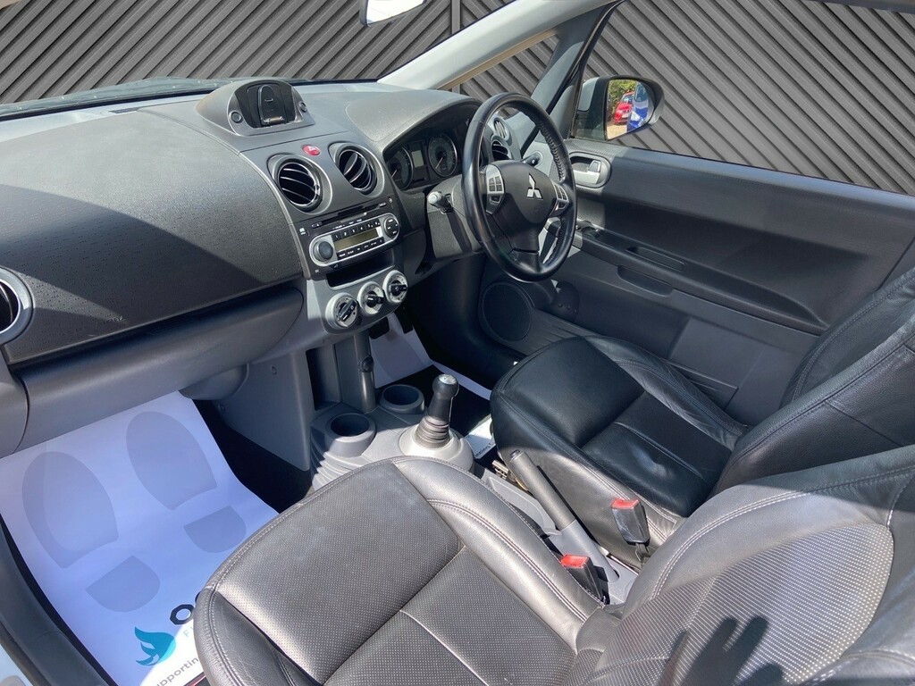 Mitsubishi Colt Hatchback Blue #14
