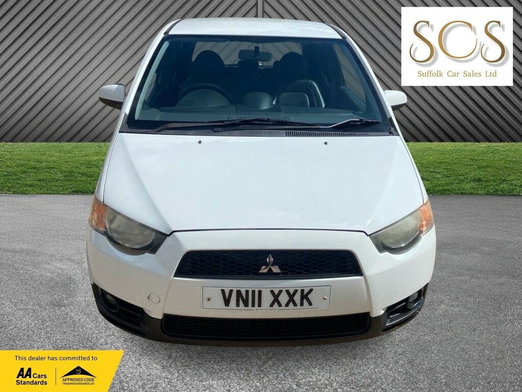 Mitsubishi Colt Hatchback 1.3 Juro 201111 White #2