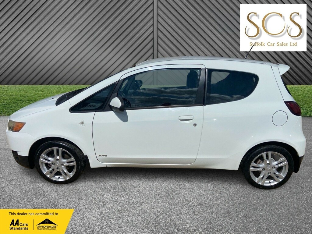 Mitsubishi Colt Hatchback 1.3 Juro 201111 White #4