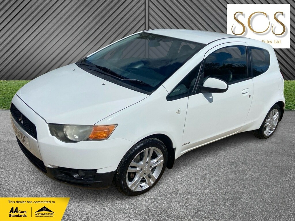 Mitsubishi Colt Hatchback 1.3 Juro 201111 White #3