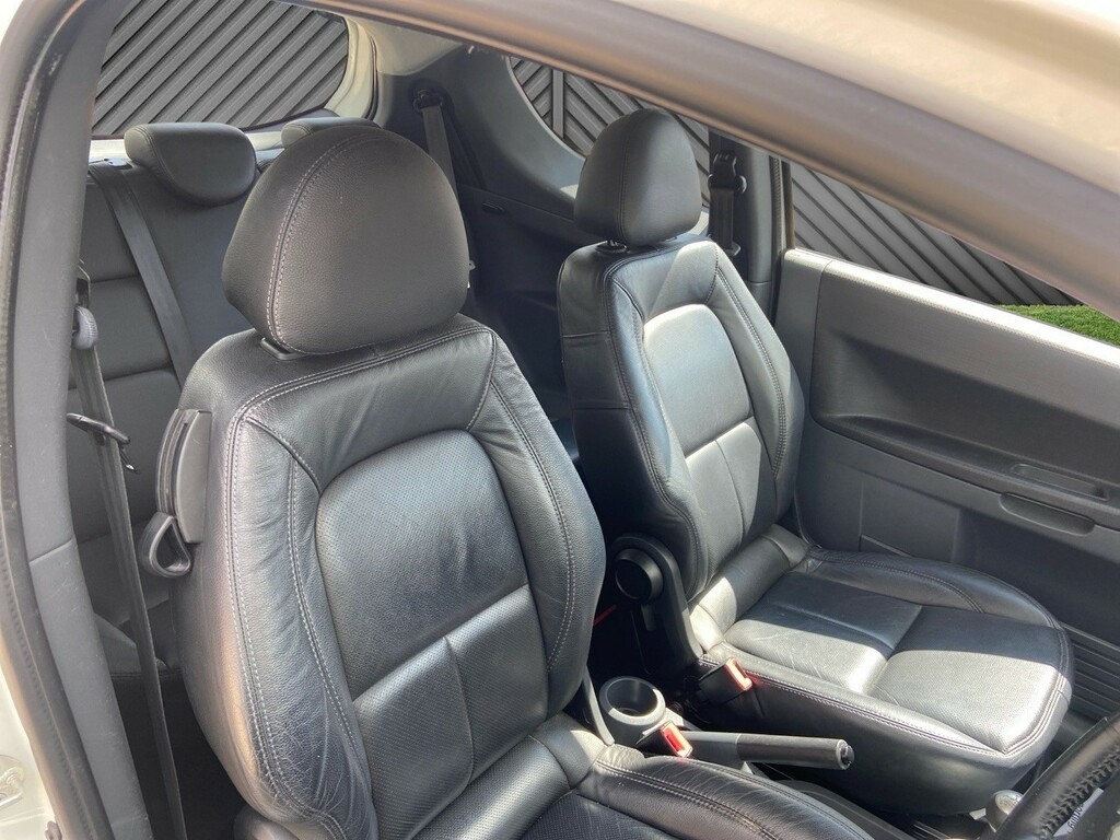 Mitsubishi Colt Hatchback Blue #10