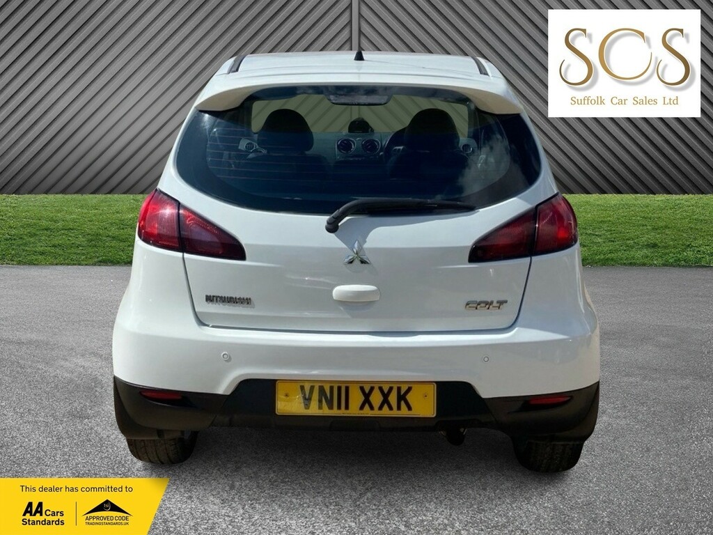 Mitsubishi Colt Hatchback 1.3 Juro 201111 White #6