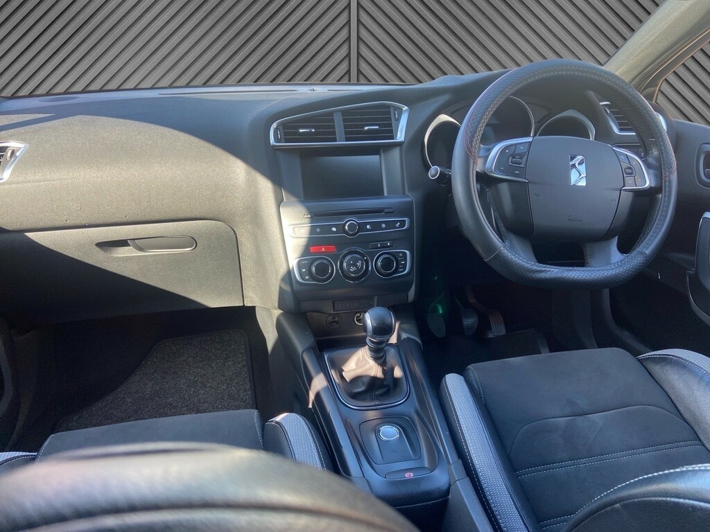 DS DS 4 Hatchback Orange #16