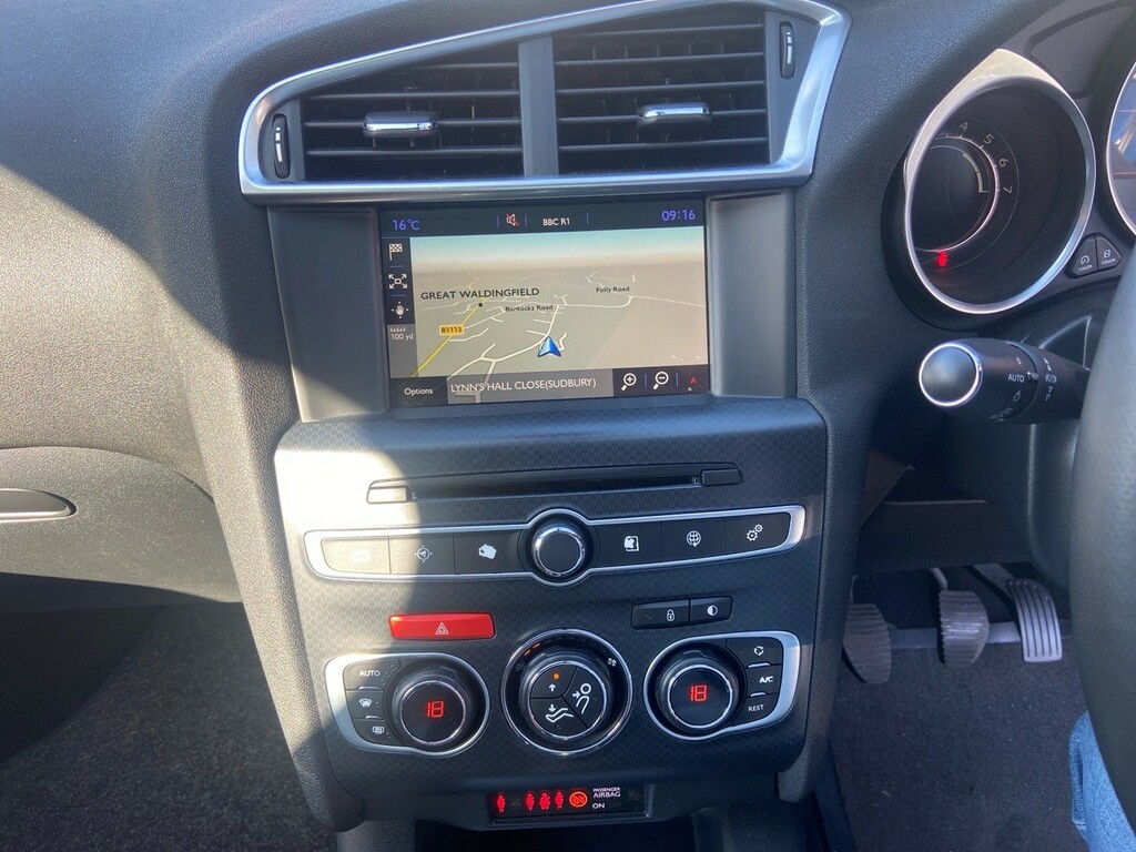 DS DS 4 Hatchback Orange #25