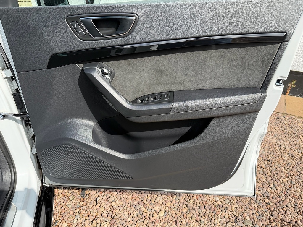 Cupra Ateca  White #84