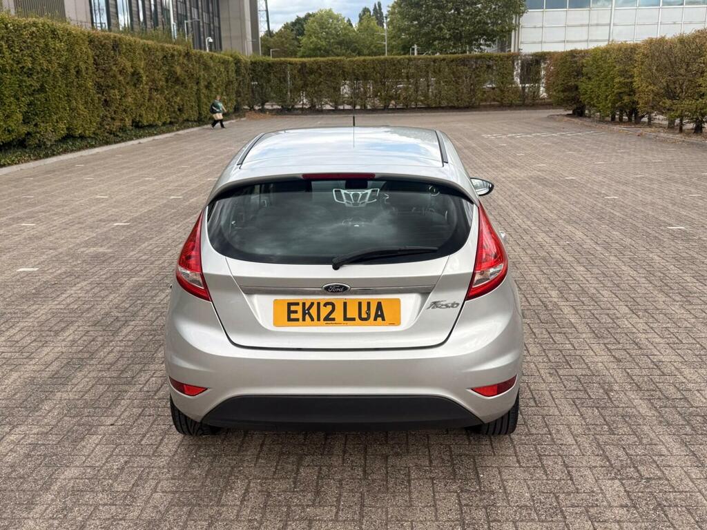 Ford Fiesta 1.25 Zetec 82 Silver #44