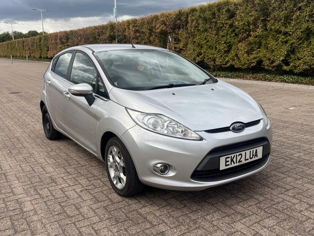 Ford Fiesta 1.25 Zetec 82 Silver #3