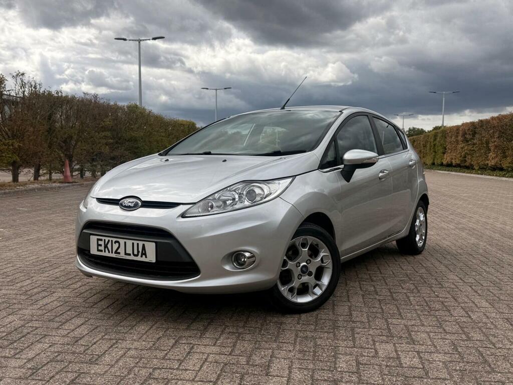 Ford Fiesta 1.25 Zetec 82 Silver #51