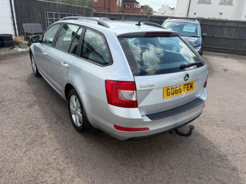 Skoda Octavia 1.4 Tsi Se GD65FEM #4