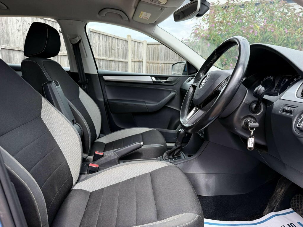 Skoda Rapid Spaceback 1.4L Se Tech BC17WLB Blue #5