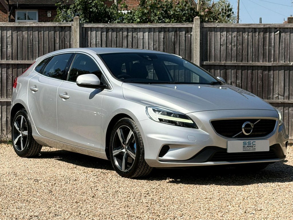 Volvo V40 2L R-design Silver