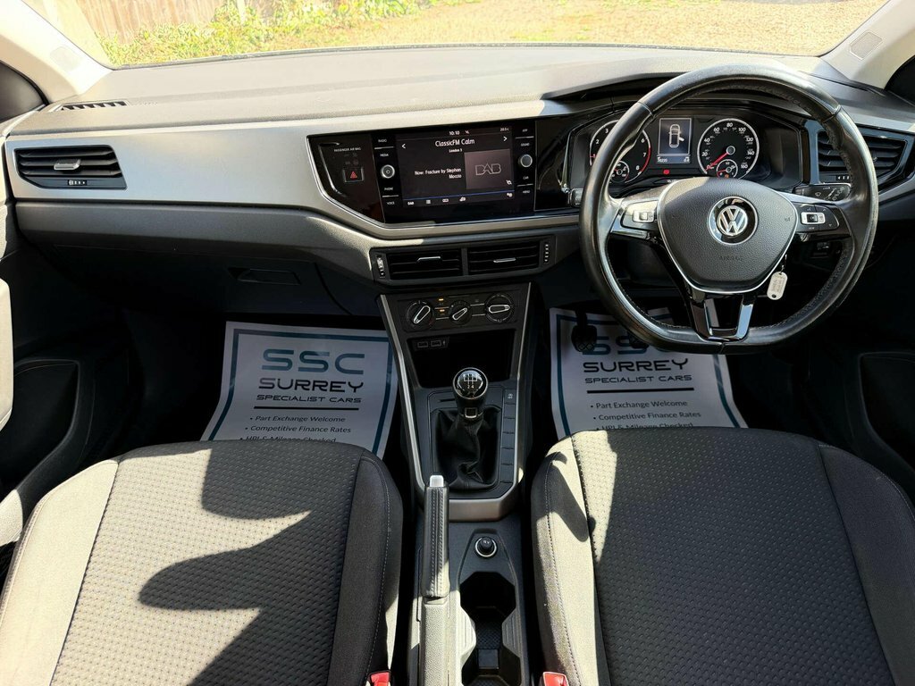 Volkswagen Polo 1L Se White #6