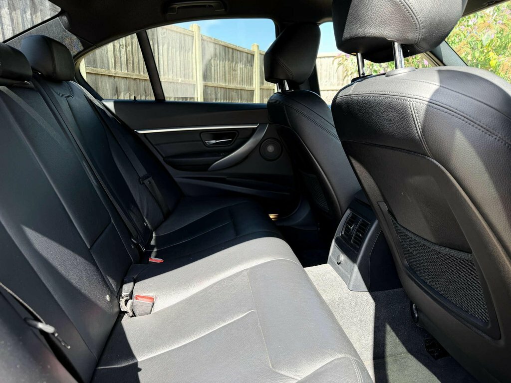 BMW 3 Series 320D Efficientdynamics Plus Black #33