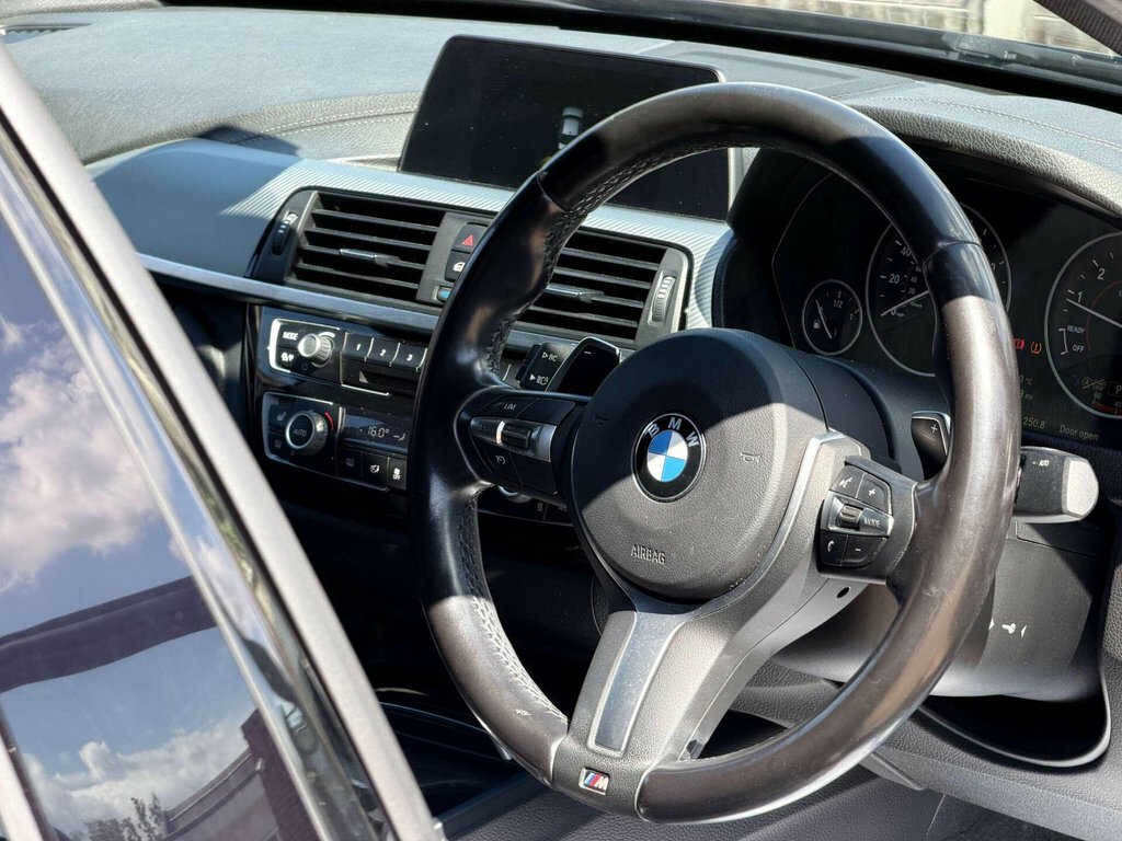 BMW 3 Series 320D Efficientdynamics Plus Black #36