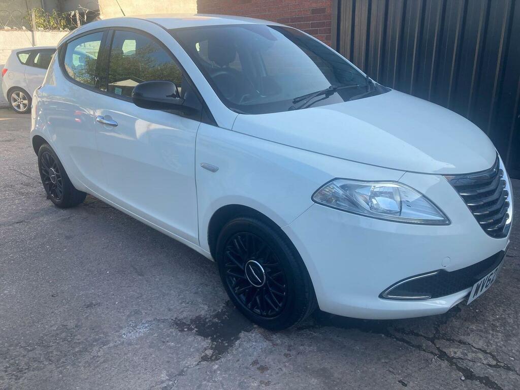 Chrysler Ypsilon 1.2 Se Euro 5 Ss WV62CVS White