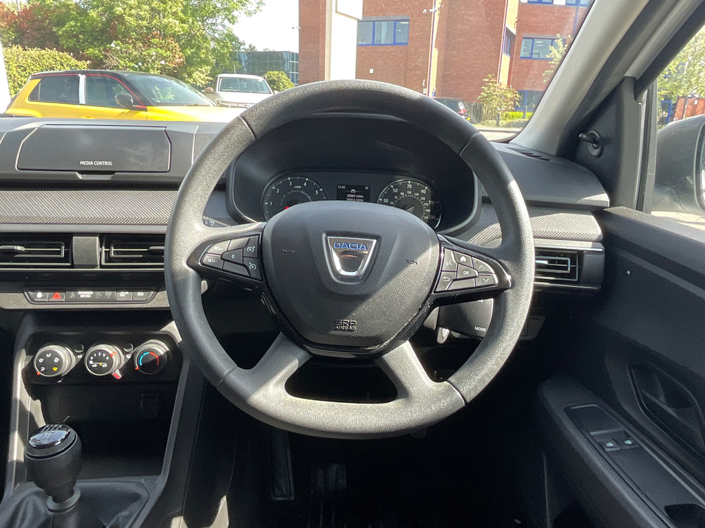 Dacia Sandero 1.0 Tce Comfort White #11