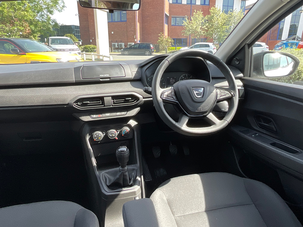 Dacia Sandero 1.0 Tce Comfort White #10