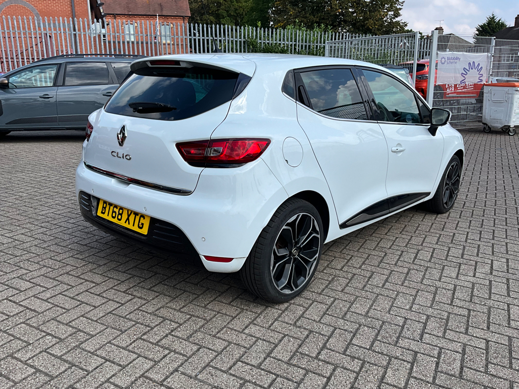 Renault Clio 0.9 Tce Iconic Hatchback #4